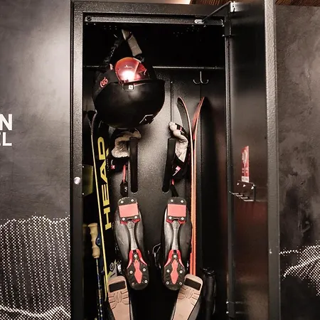 Niederseer * Σάαλμπαχ-Χίντεργκλεμ